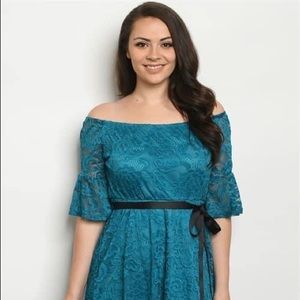 New Junior's Cute Boutique Teal lace plus size dress